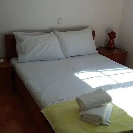The “quiet House” Villa Marantochori